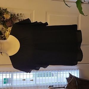 Vince Camuto black ruffle short sleeve top round gathered neck semi sheer M EUC…